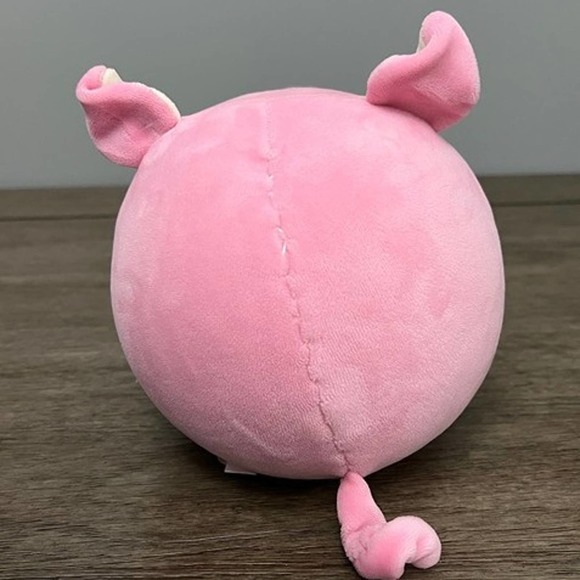 Bulls I Toy Round Pink Squish Pig Plush - Picture 2 of 5